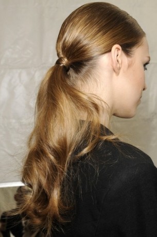 catwalk hair 2011 hair trends wavy pony