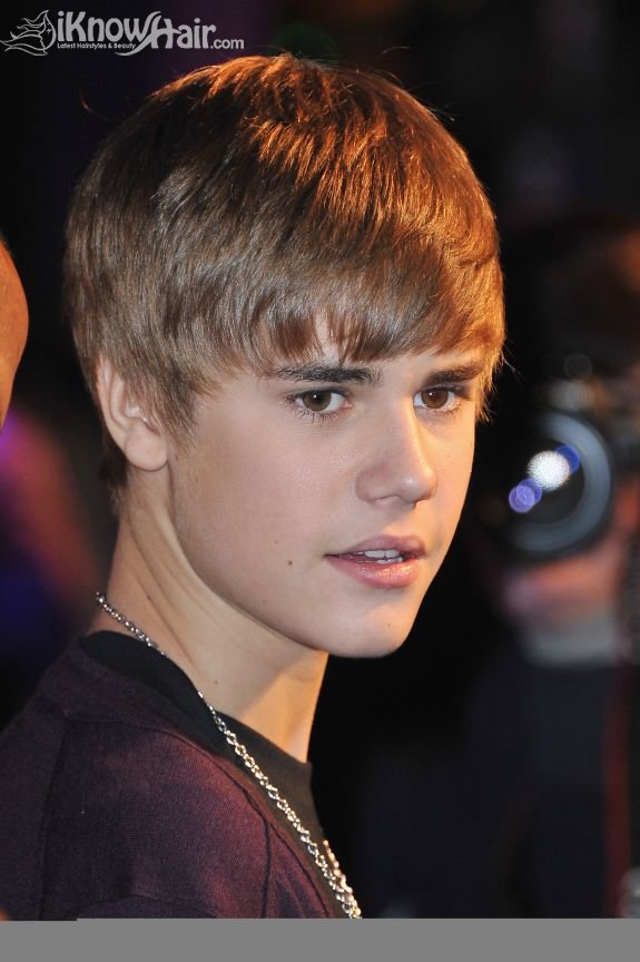 Justin Bieber Hair 2011  Justin Bieber Hair Cut  Bieber 