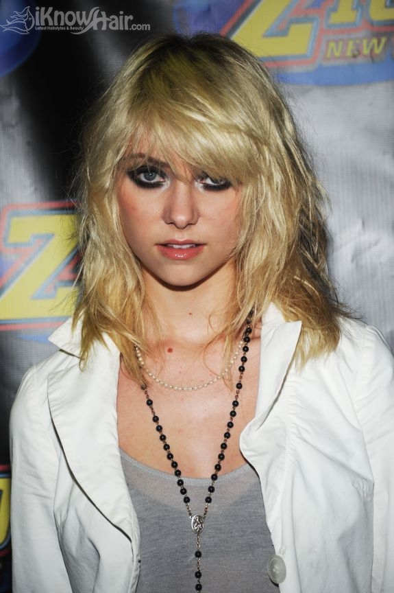 Taylor Momsen Hair